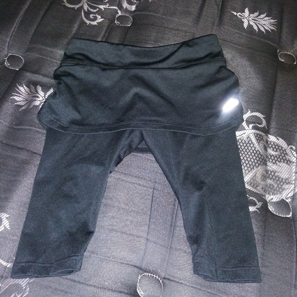 Champion 4/5 girls sports pants with skirt